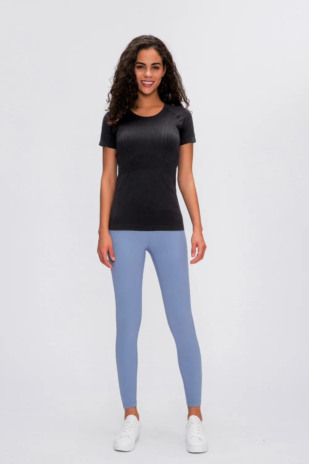 Round Neck Short Sleeve Active T-Shirt in Black for Women