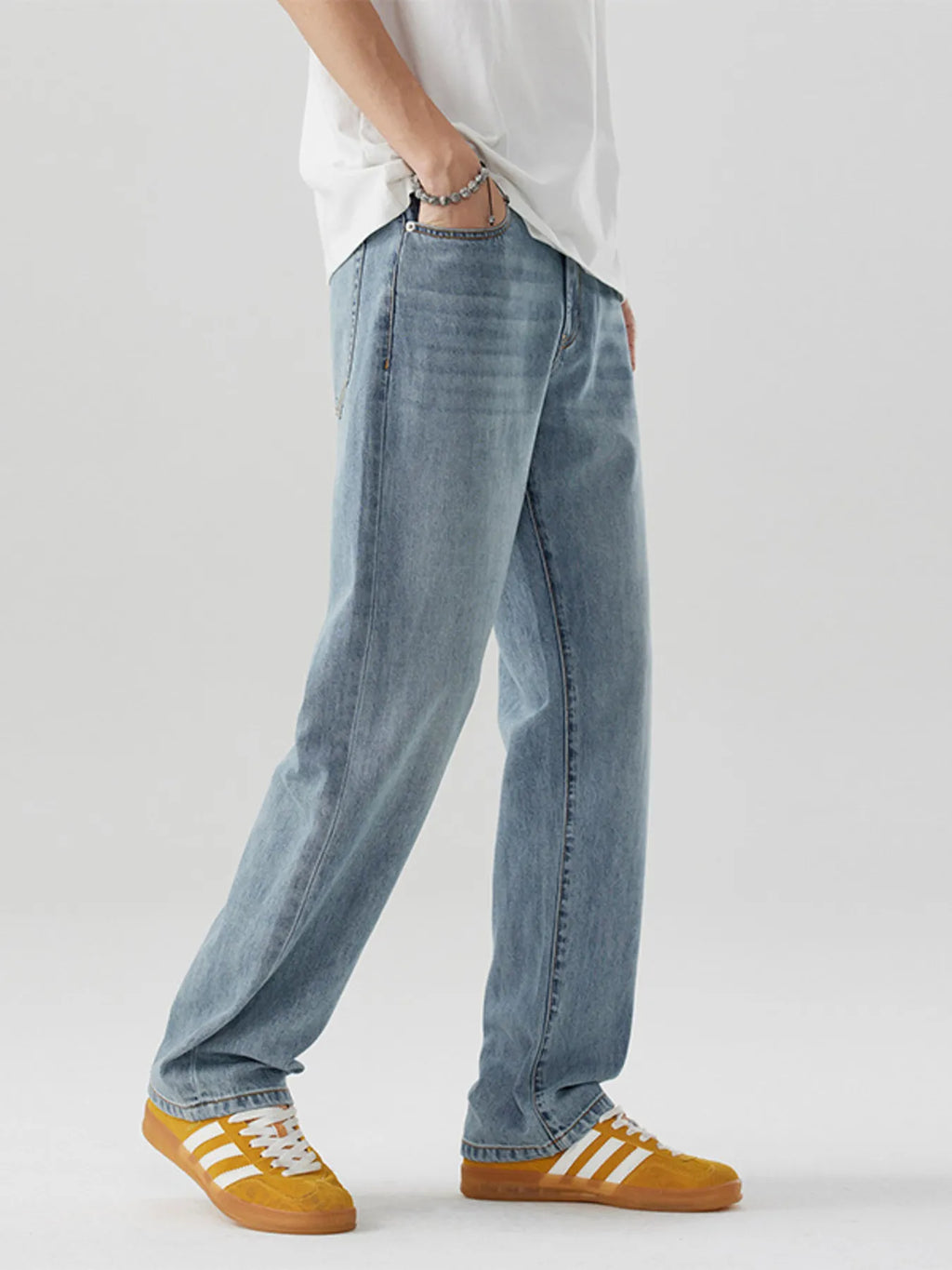 Wash Relaxed Fit Jeans in Light Blue for Men