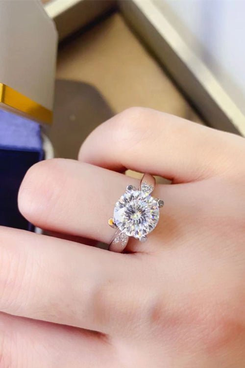 2 Carat Moissanite 925 Sterling Silver Ring in White for Women