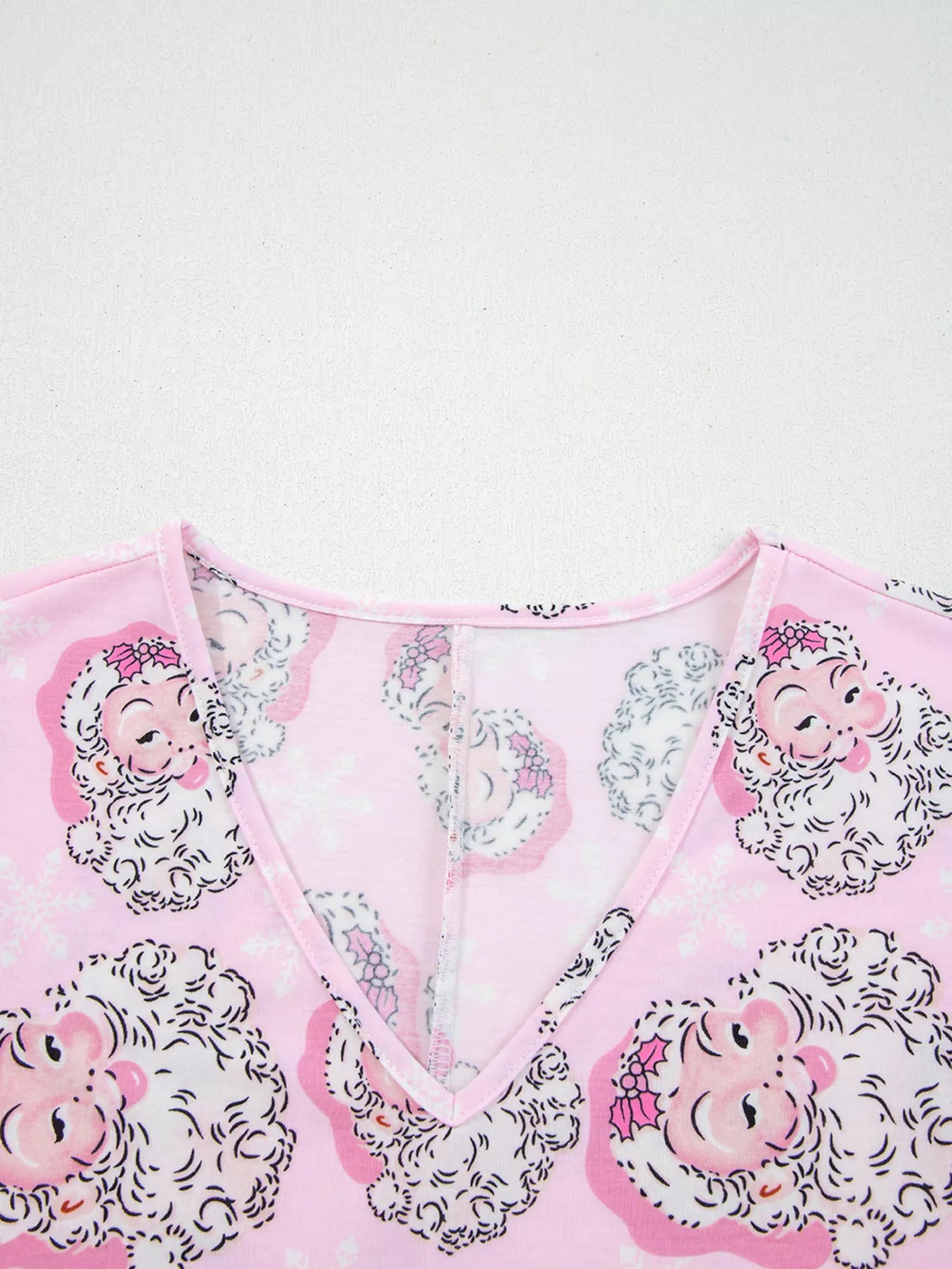 Santa Claus Print V Neck Tee Drawstring Pants 2pcs Lounge Set in Dusty Pink for Women
