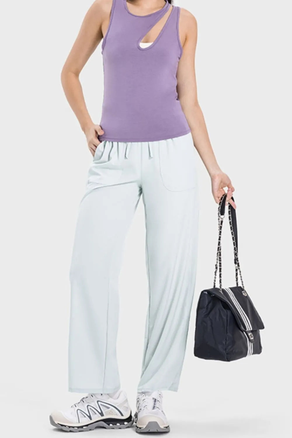 Drawstring Pocketed Active Pants in Black for Women