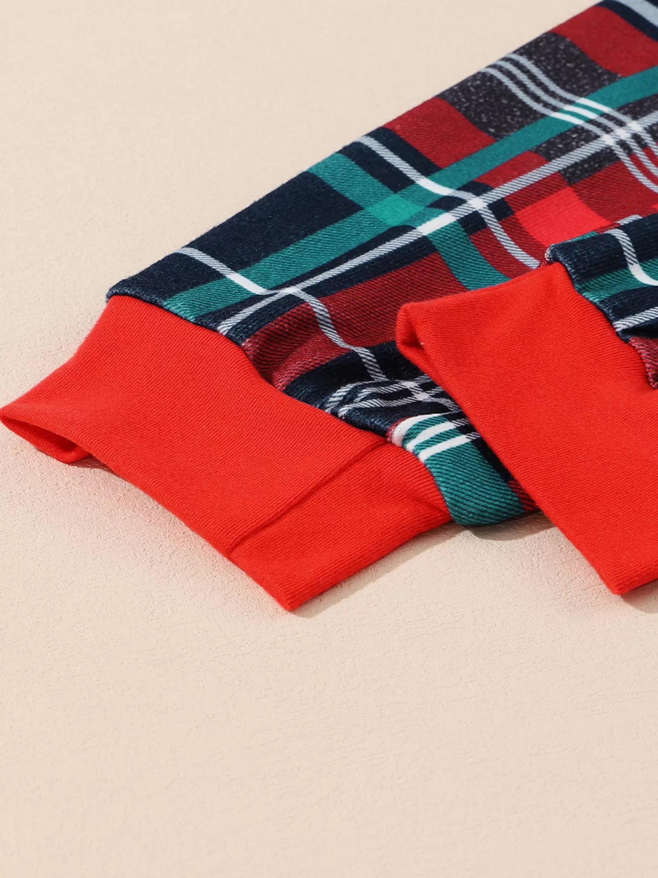 All Is Graphic Christmas Plaid Pajamas Set for Women