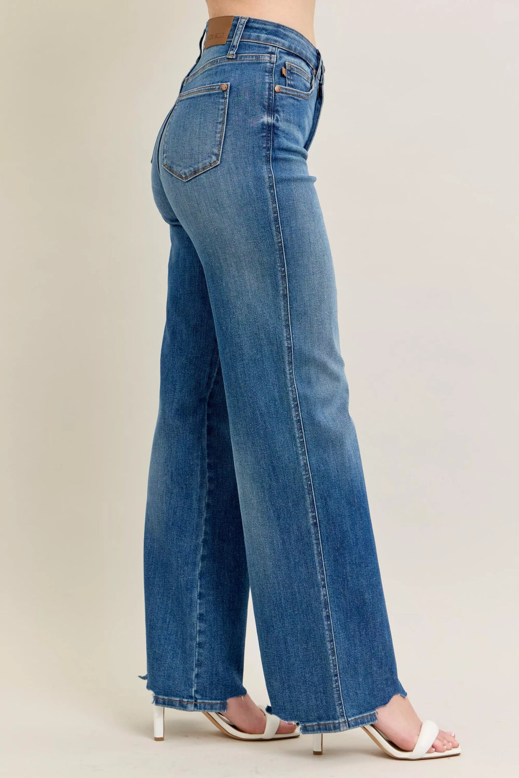 High Waist Tummy Control Chew Hem Destroy Wide Jeans Plus Size in Md for Women