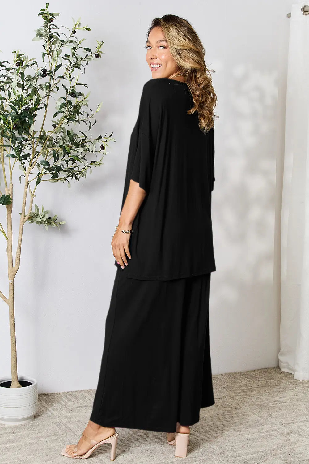 Plus Size Round Neck Slit Top and Pants Set in Black for Women