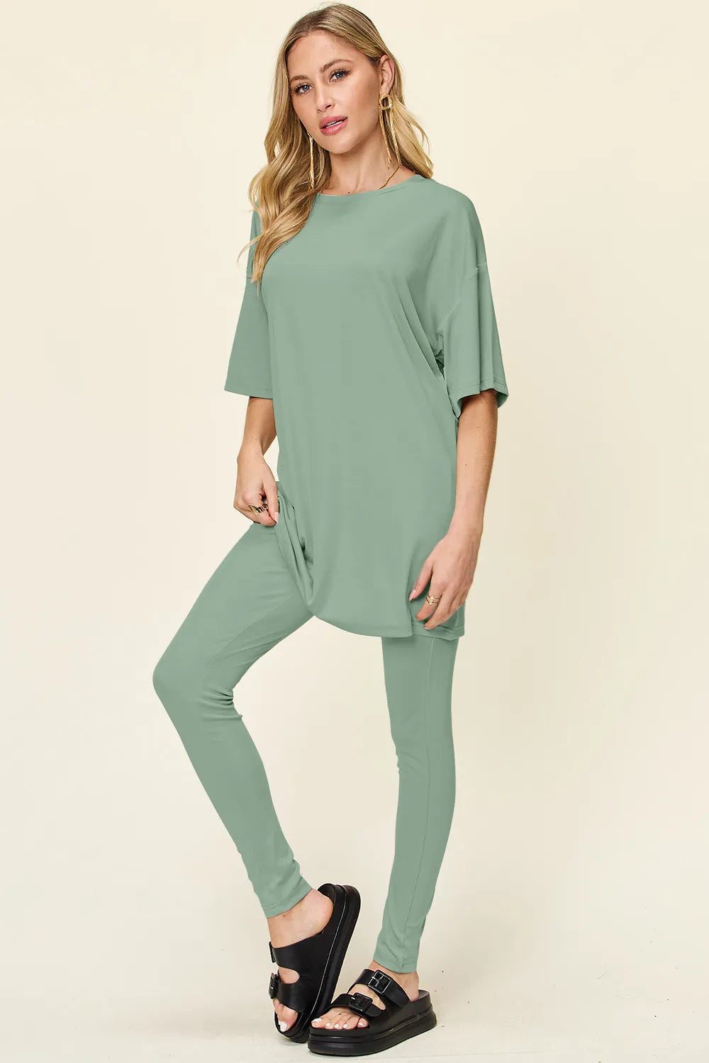 Plus Size Round Neck Dropped Shoulder T-Shirt and Leggings Set in Black for Women