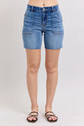 Mid Rise Bermudas Denim Shorts W/ Back Flap Pockets Plus Size in Md for Women