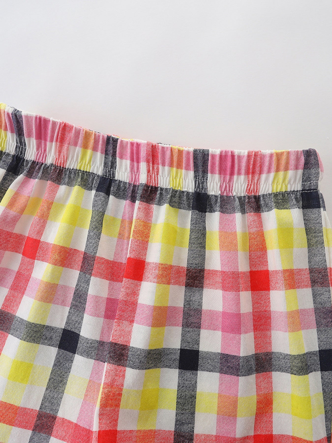 Cartoon Graphic Ruffle Trim Tee & Plaid Shorts Set in Multicolor for Girls