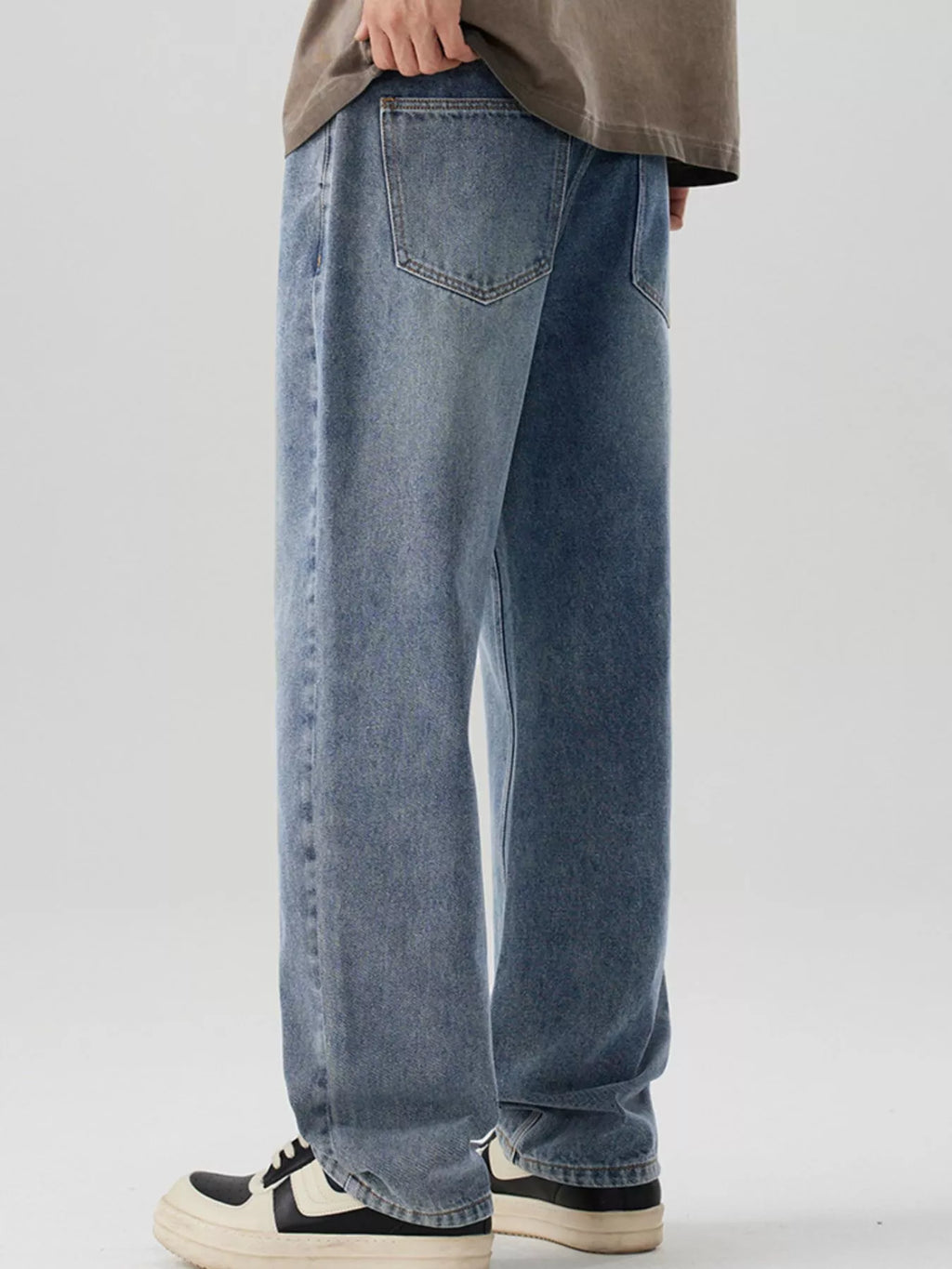 Wide Leg Jeans in Nostalgic Orchid for Men