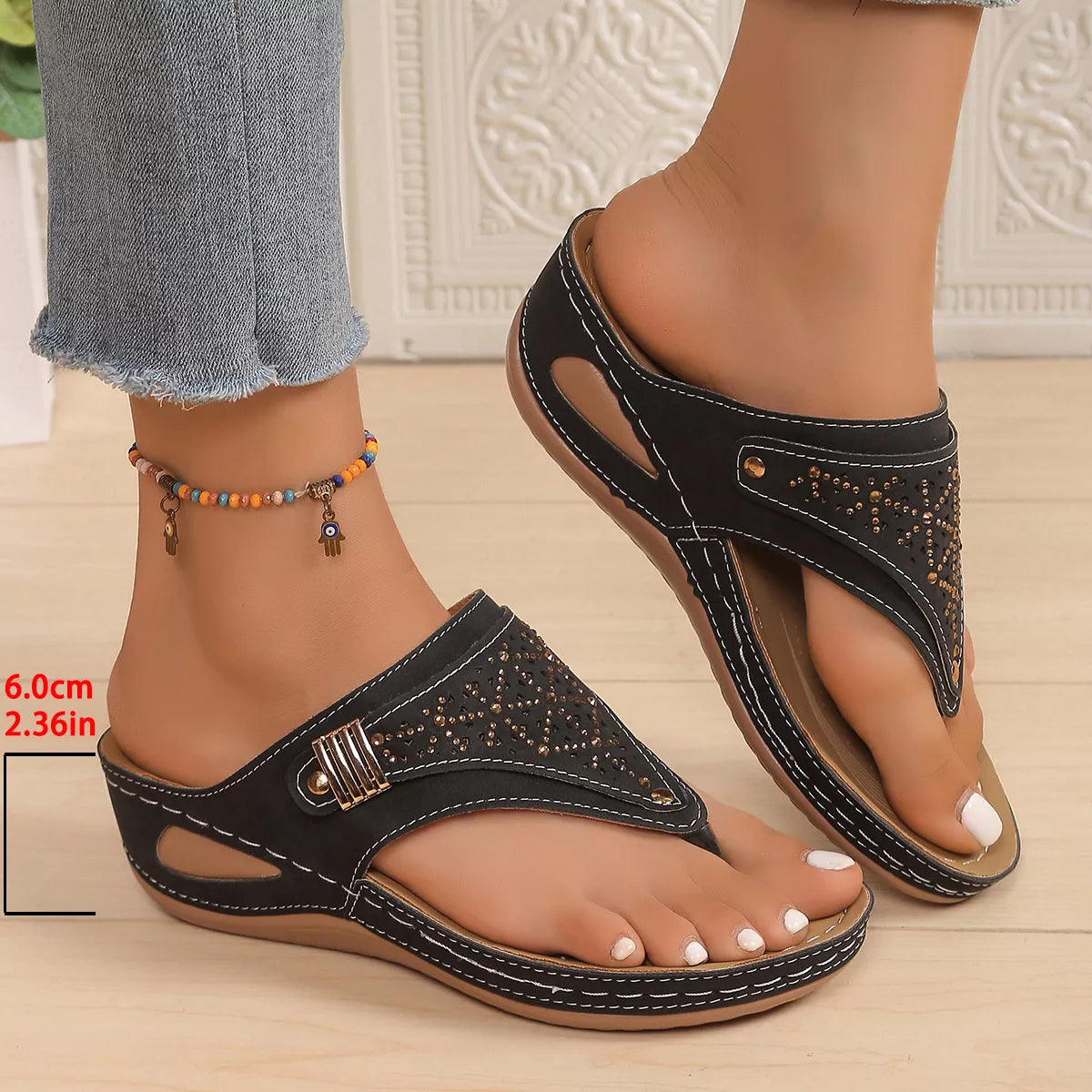 Toe Post Wedge Sandals in Black for Women