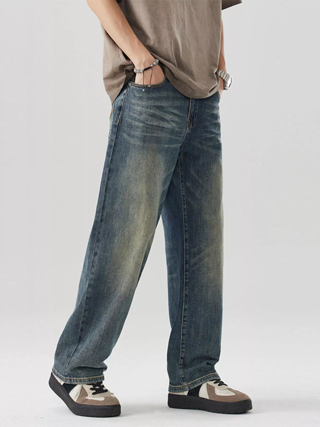 Wide Leg Jeans in Medium for Men