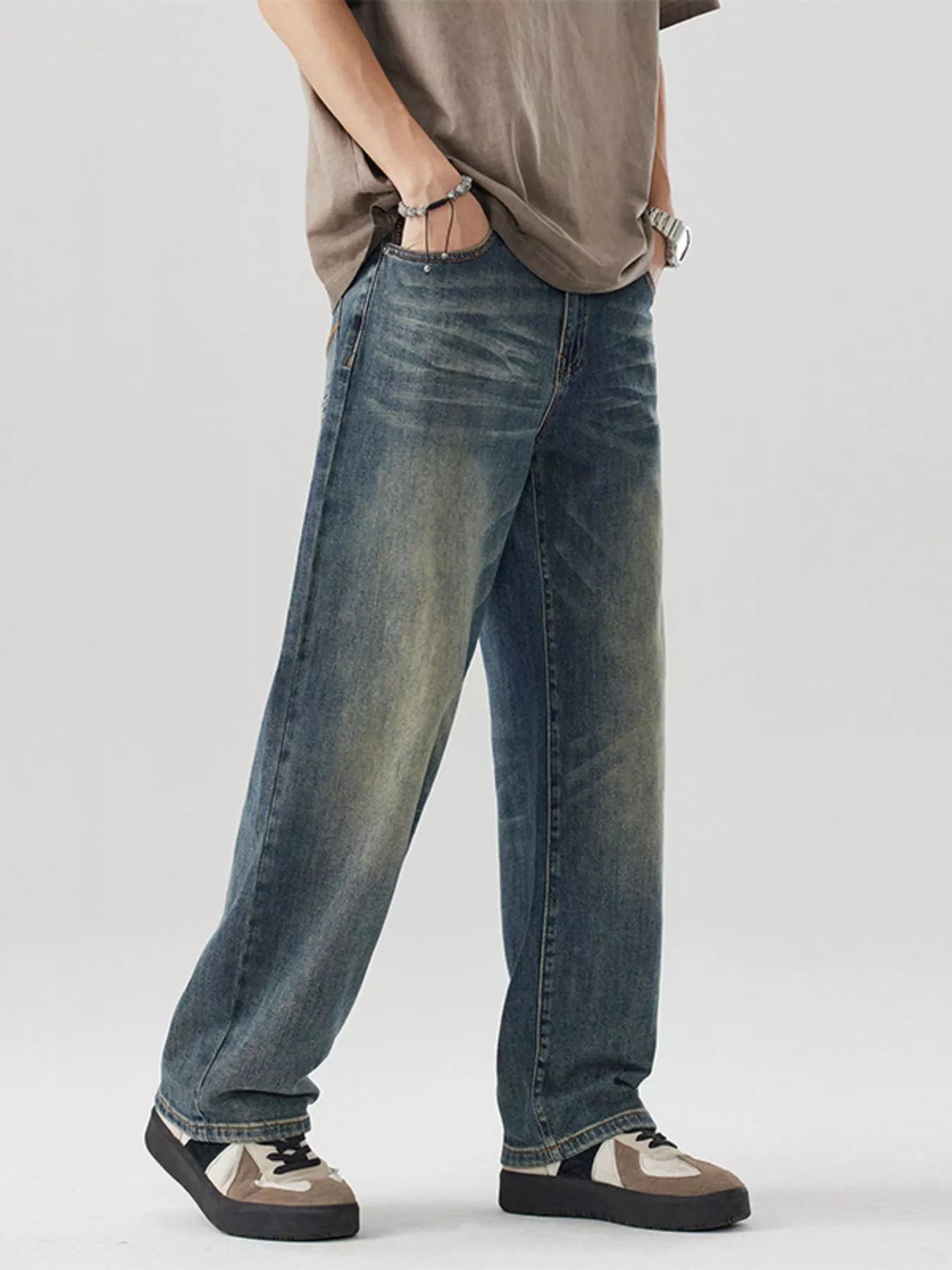 Wide Leg Jeans in Medium for Men