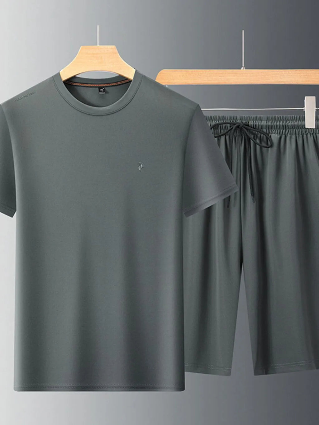 Plus Size Round Neck Short Sleeve Top and Shorts Set in Khaki for Men
