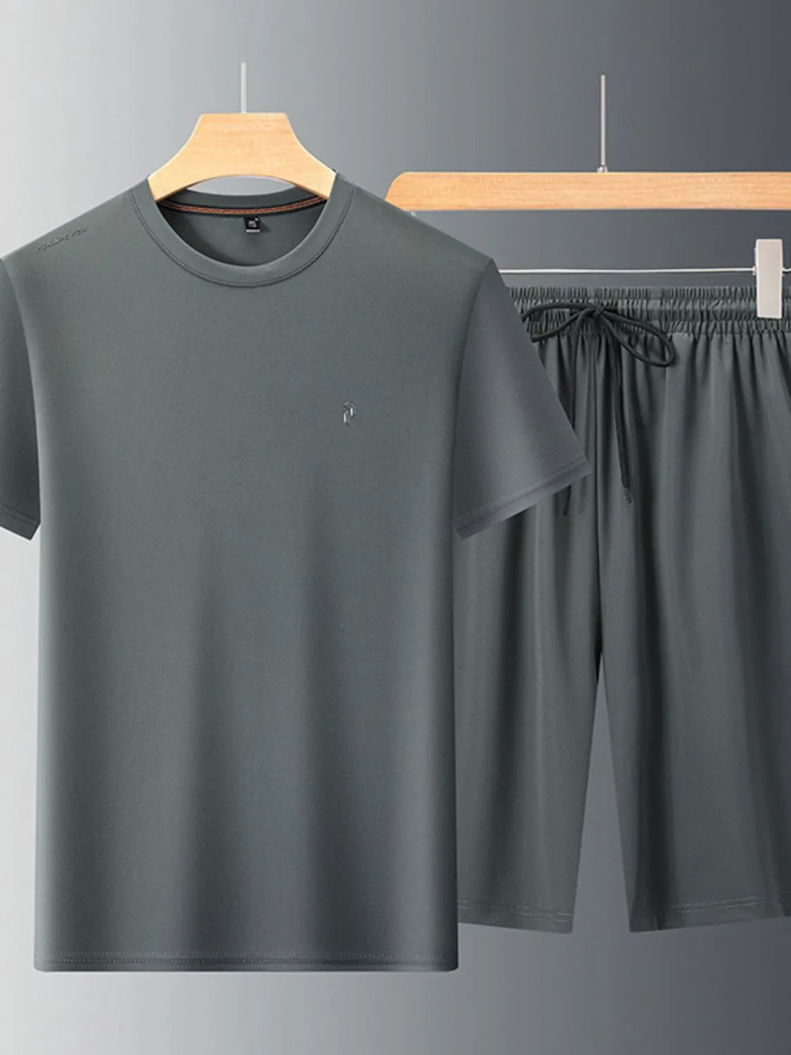 Plus Size Round Neck Short Sleeve Top and Shorts Set in Khaki for Men