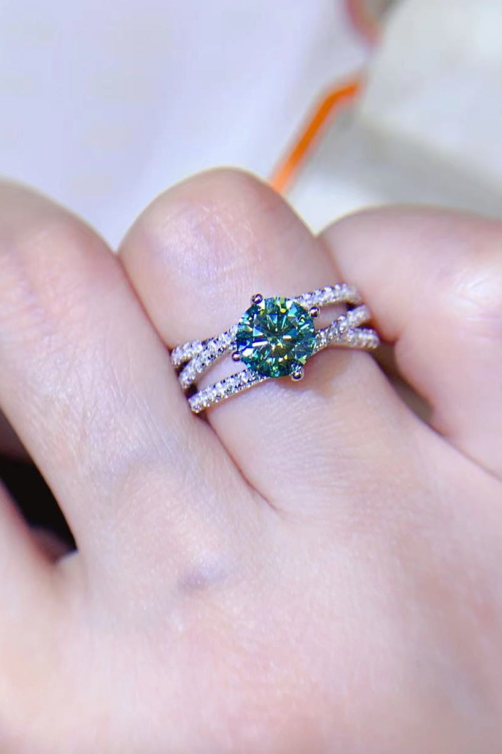 1 Carat Moissanite Contrast 925 Sterling Silver Ring in Light Green for Women
