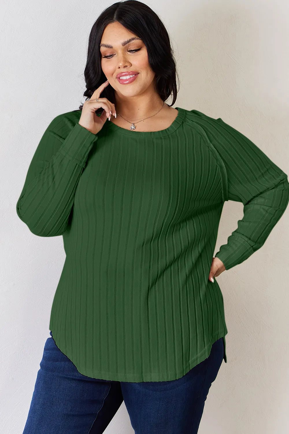 Plus Size Ribbed Round Neck Slit T-Shirt in Green for Women