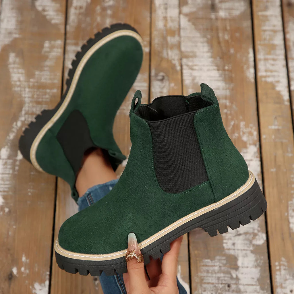 Round Toe Block Heels Boots in Brown in Black for Women
