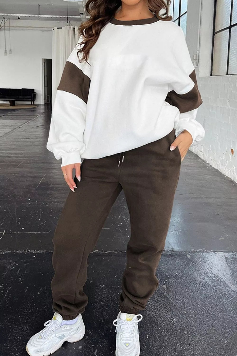 Drop Shoulder Loose Sweatshirt and Joggers Active Set in Chocolate for Women