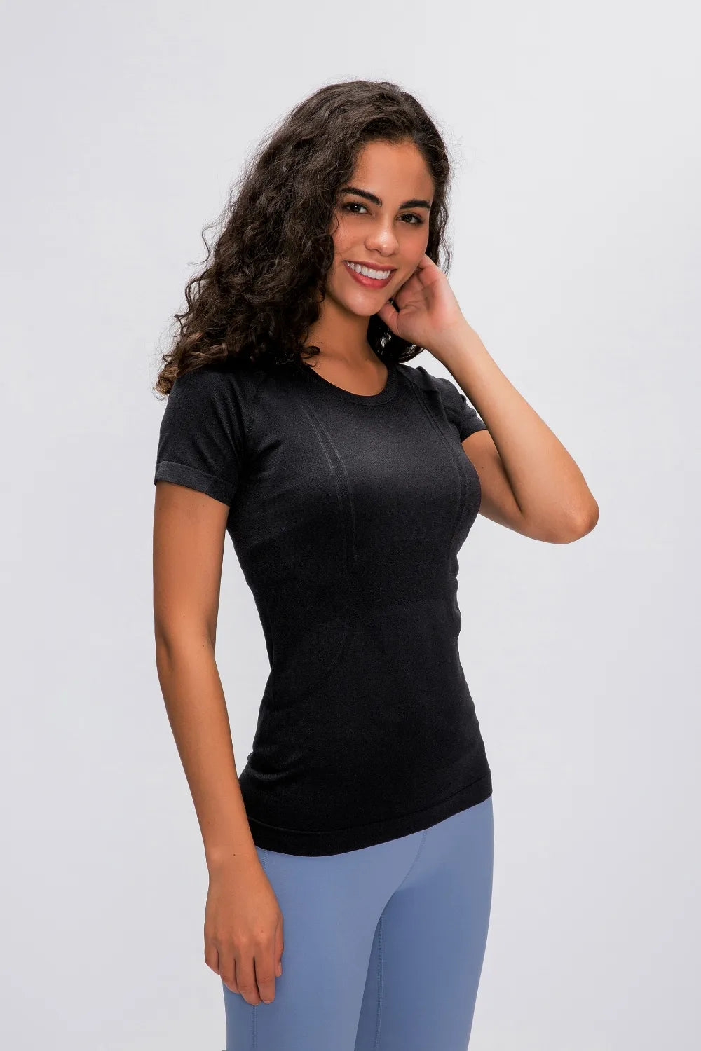 Round Neck Short Sleeve Active T-Shirt in Black for Women