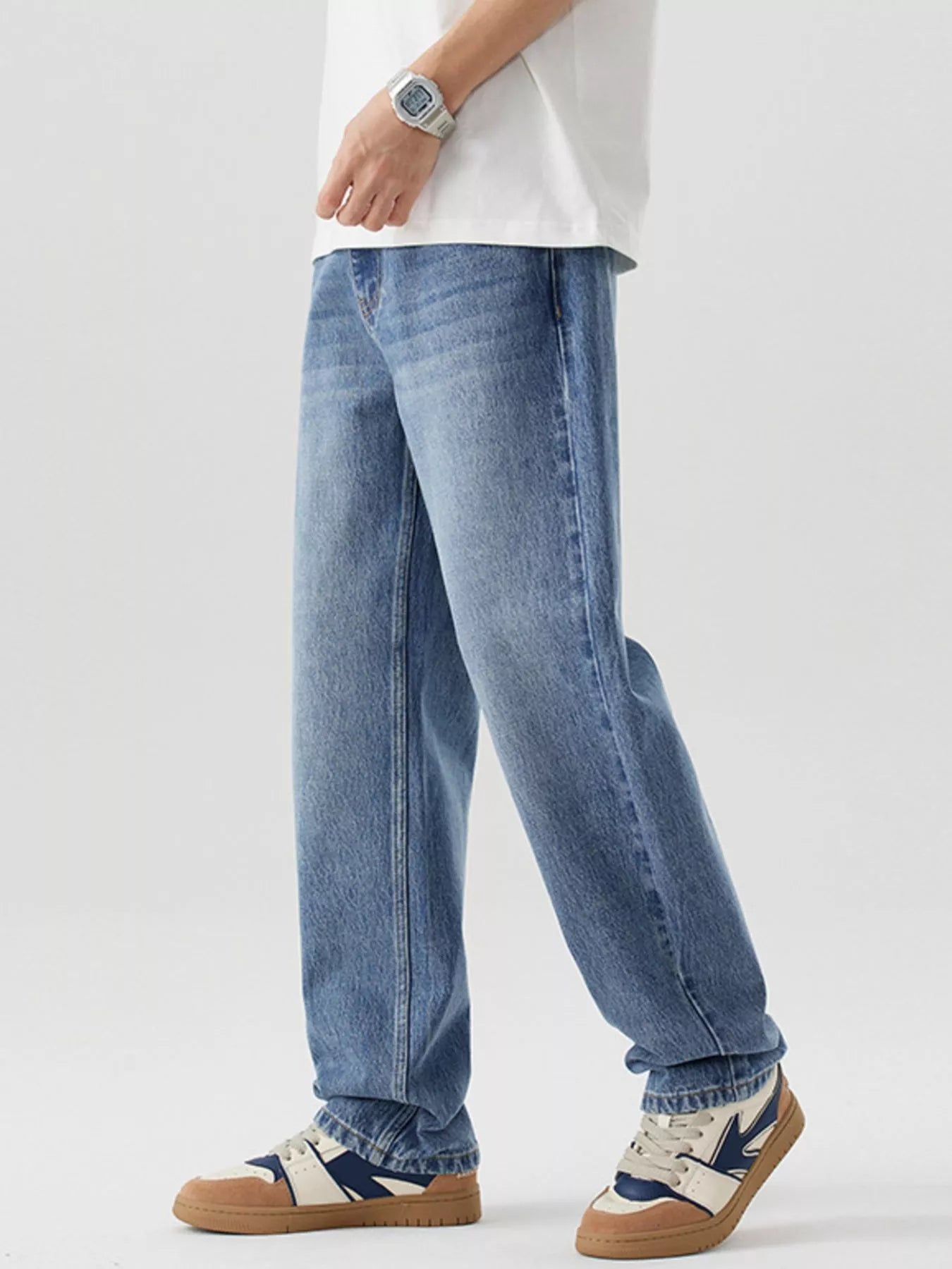 Relaxed Fit Wash Jeans in Blue for Men