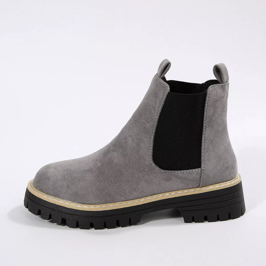 Round Toe Block Heels Boots in Brown in Black for Women
