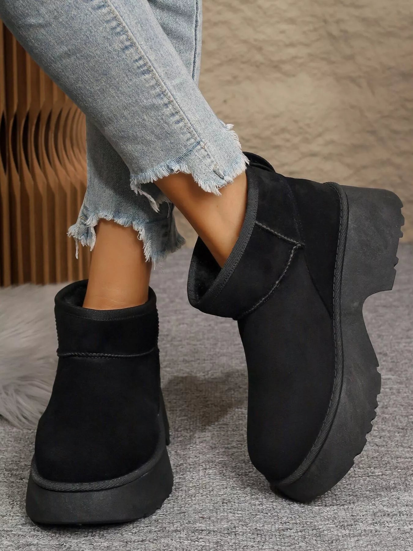 Round Toe Platform Boots in Black for Women
