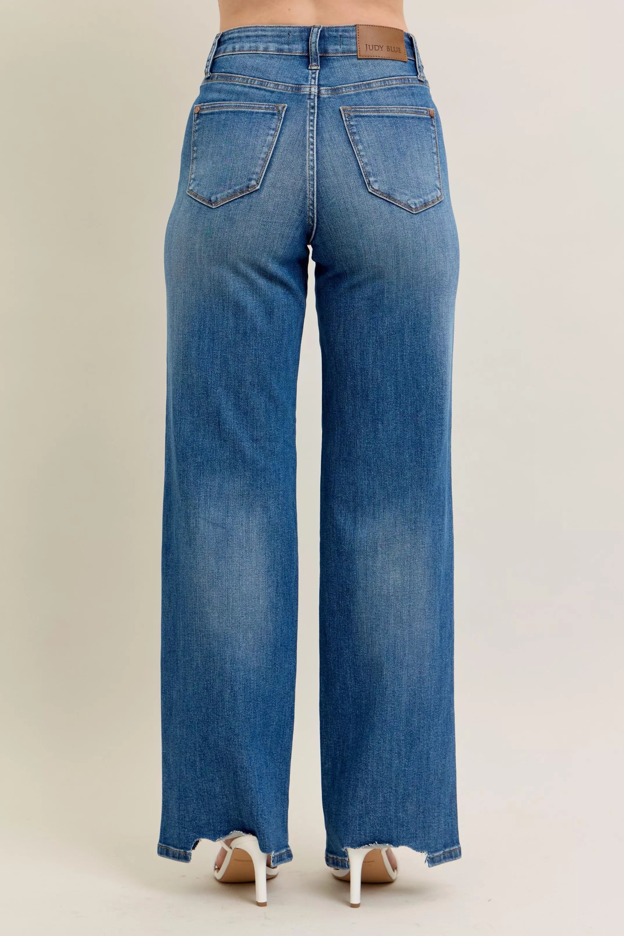 High Waist Tummy Control Chew Hem Destroy Wide Jeans Plus Size in Md for Women