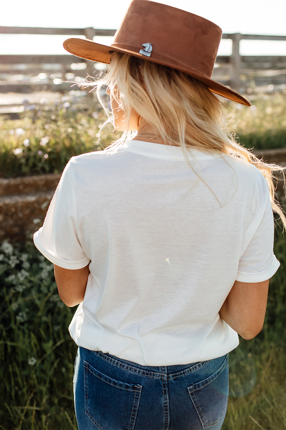 Round Neck Short Sleeve Graphic T-Shirt in White for Women