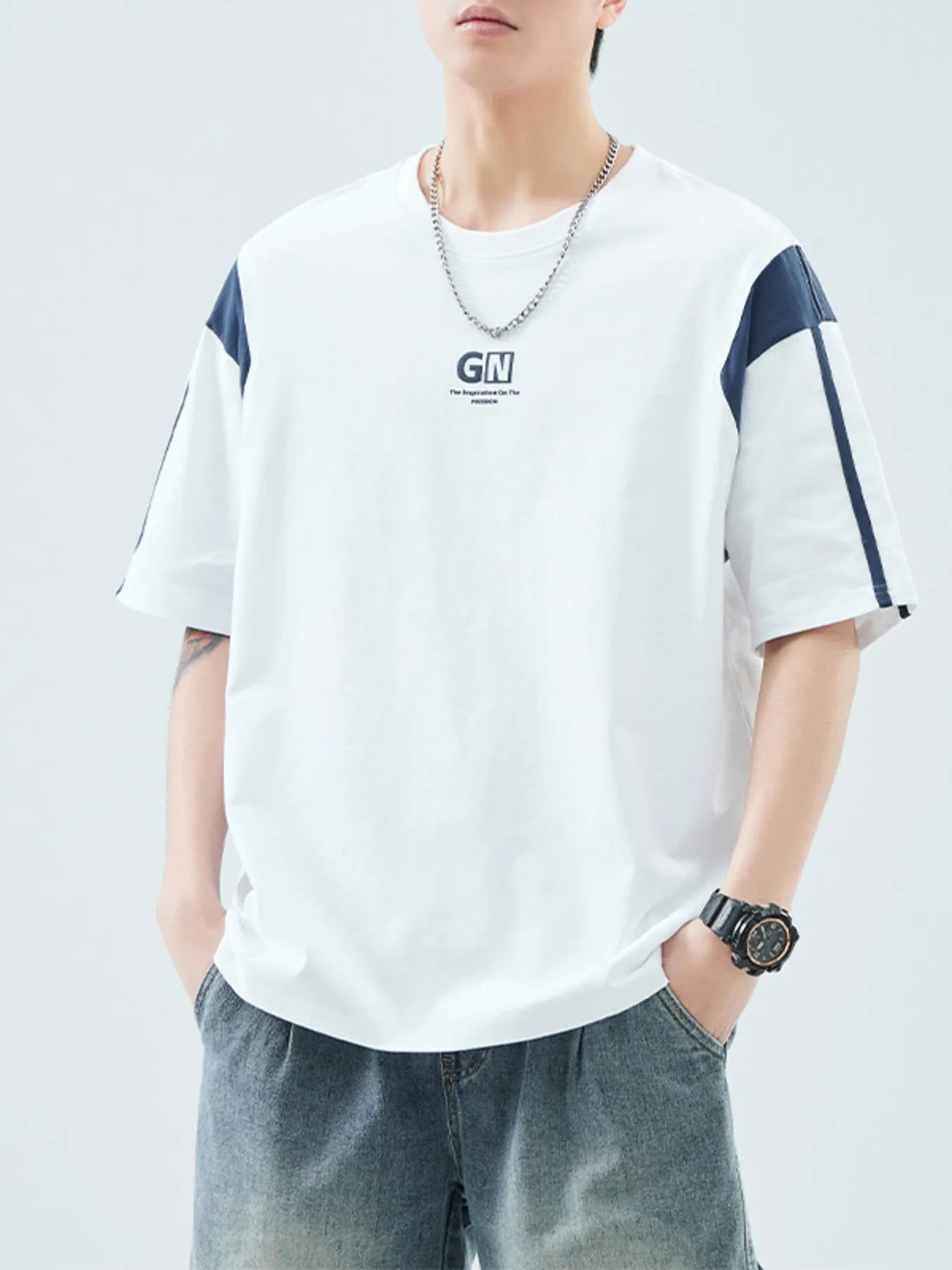 Plus Size Round Neck Short Sleeve T-Shirt in Modern in White for Men