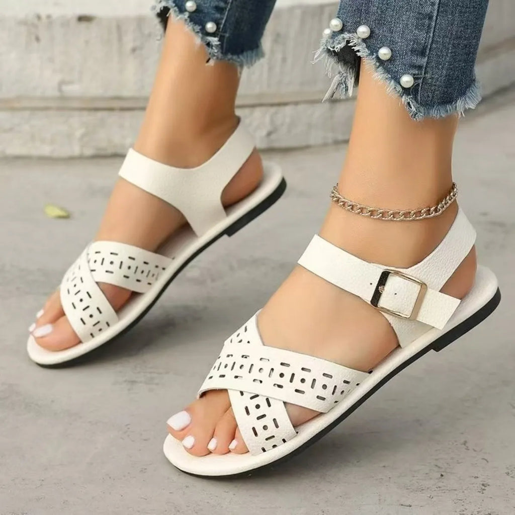 Crisscross Strap Flats Sandals in Black for Women