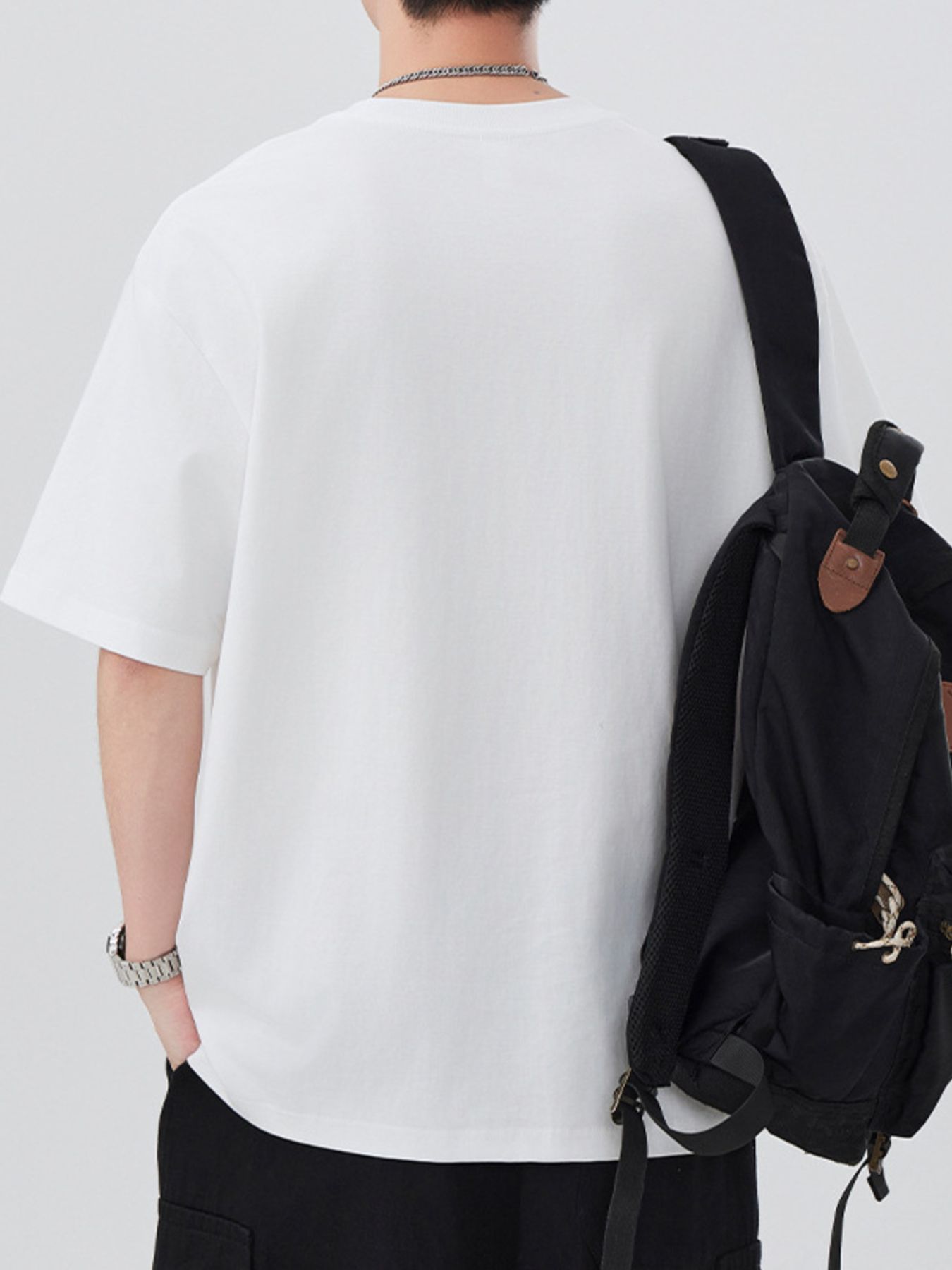 Plus Size Round Neck Short Sleeve T-Shirt in Classic in White for Men